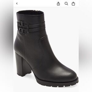Tory Burch Lee lug sole bootie
Size 9.5
Excellent Condition, only worn once